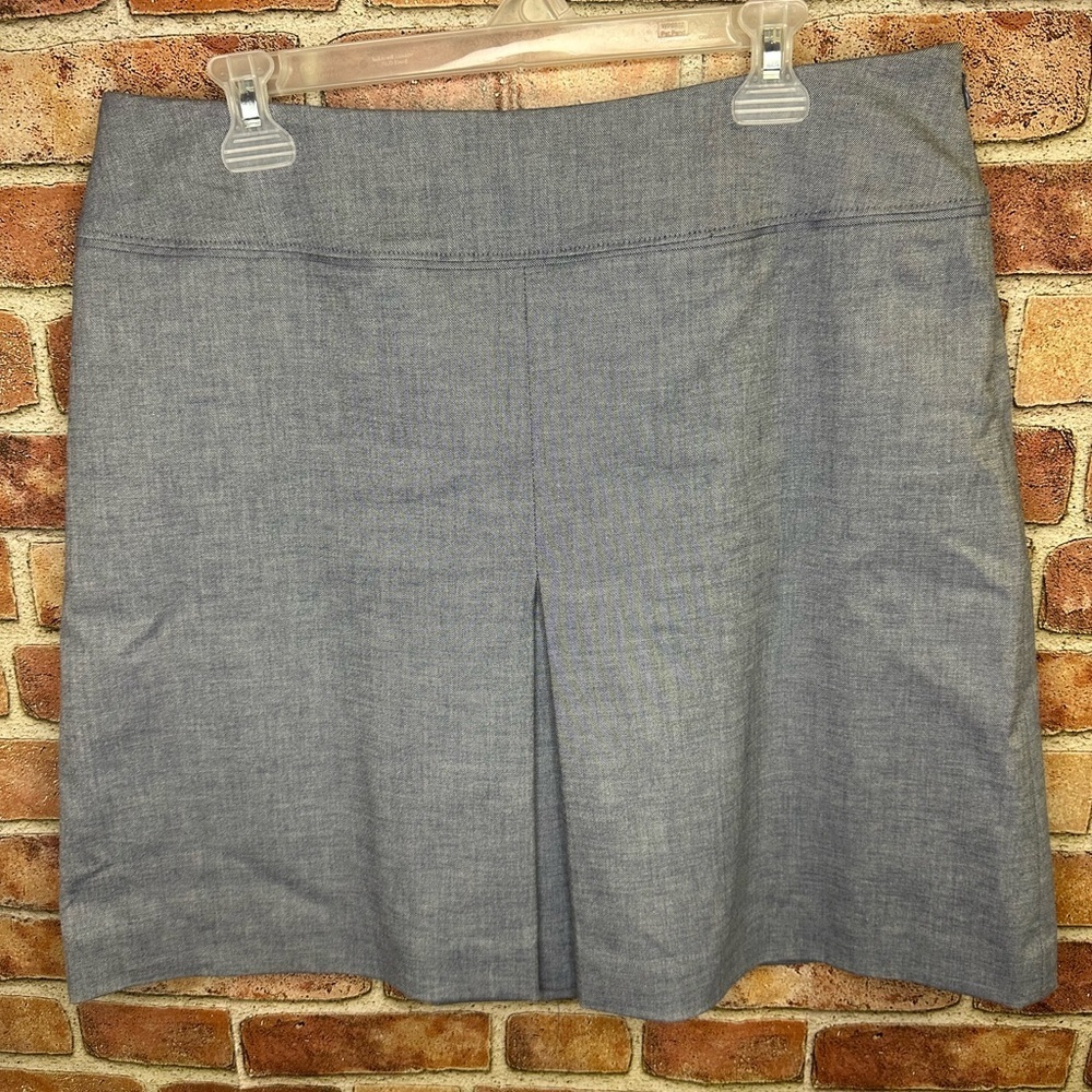 i.e. women’s gray pleat front skirt sz 14